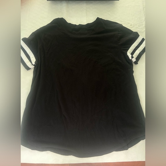 Disney Mickey and Minnie Mouse tee - Picture 2 of 3